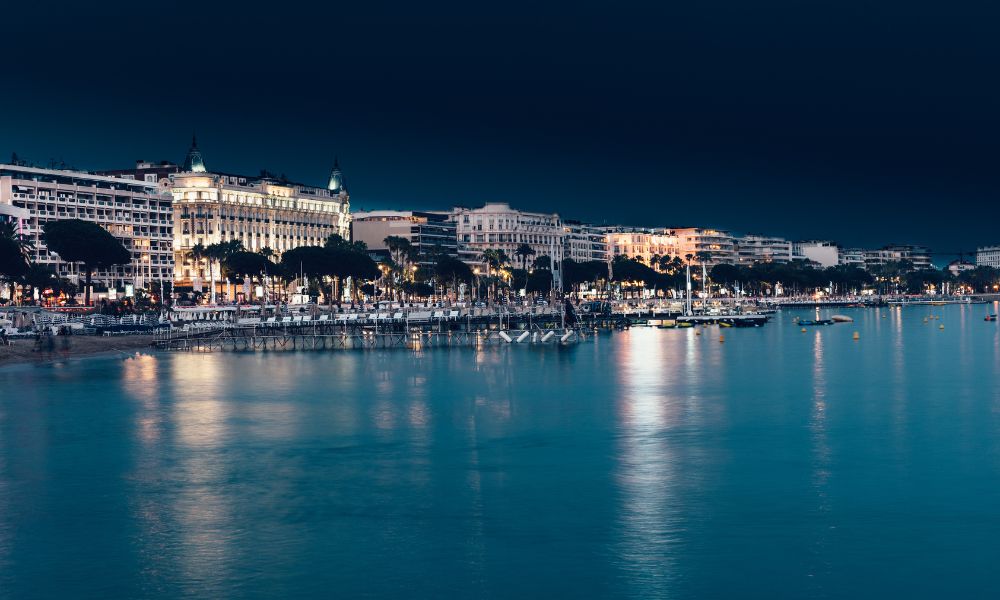 Ville_de_nice_promenade_des_anglais