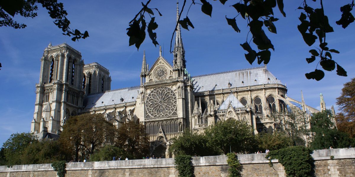 les heros de la reconstruction de Notre-Dame sont les ferronniers et les chaudronniers