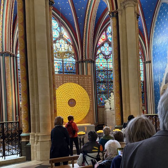ornement en OR de Notre-Dame une prouesse réalisée graçe aux ferronniers et aux chaudronniers